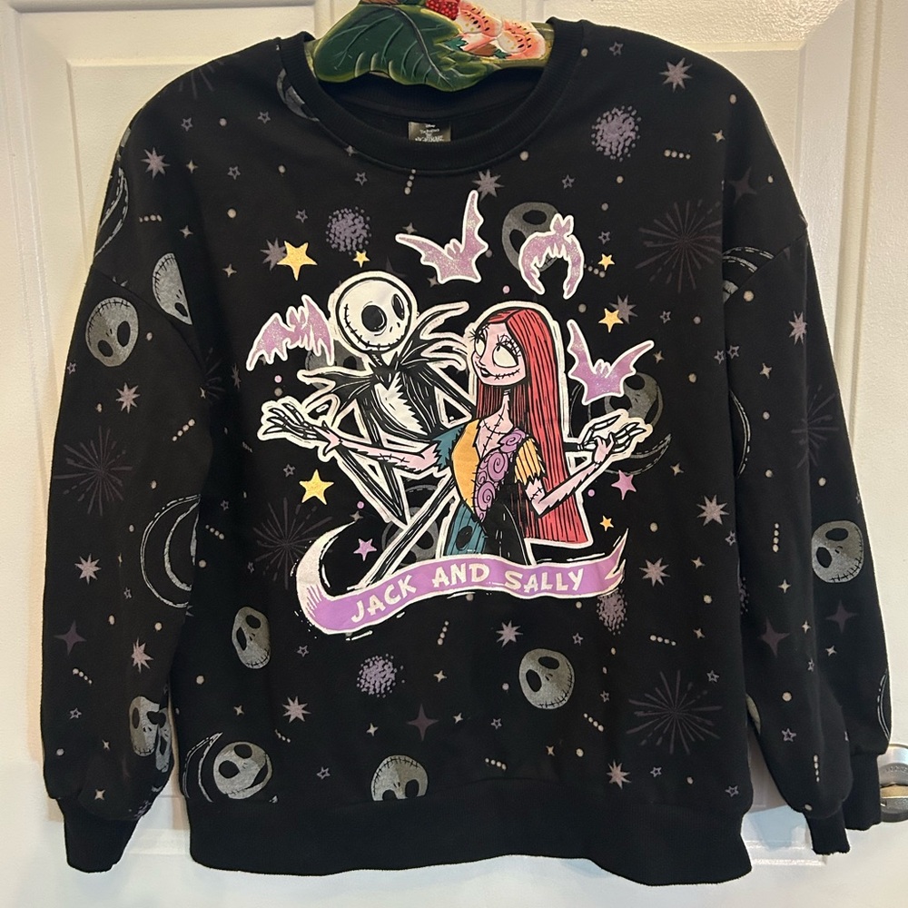 4/$20🌷Nightmare Be4 Christmas ~ Jack and Sally sweatshirt ~ Youth XL 14/16✨EUC